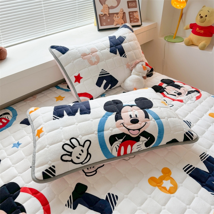 91家纺网 家纺一手货源 找家纺 迪梦思 2024新款正版授权卡通牛奶绒床垫床护垫 学生床垫床笠 酷酷米奇-床垫款
