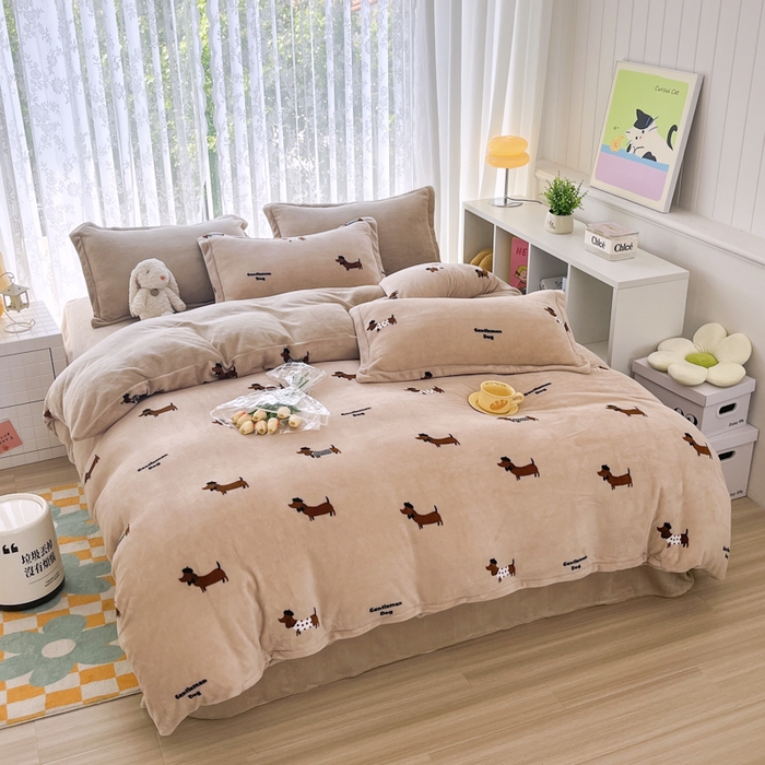 91家纺网 家纺一手货源 找家纺 青螺家纺 2024加厚高克重保暖爆款小清新牛奶绒印花双面绒单被套 调皮狗