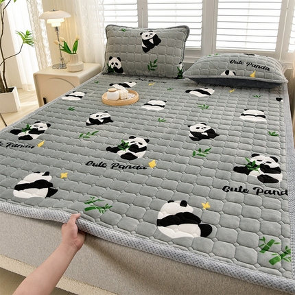 91家纺网 家纺一手货源 找家纺 （总）牵依 2025新款牛奶绒印花200g加厚夹棉保暖软床垫床褥子