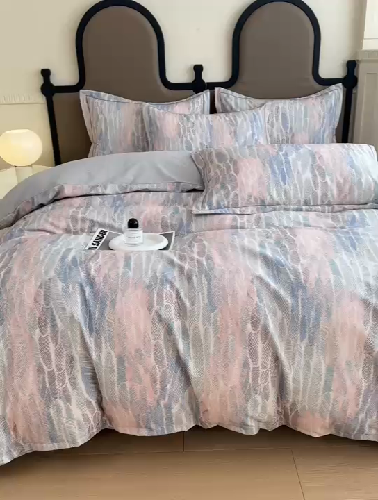 91家纺网 家纺一手货源 找家纺 2024新款全棉加厚长绒棉数码印花四件套 莫妮卡-蓝