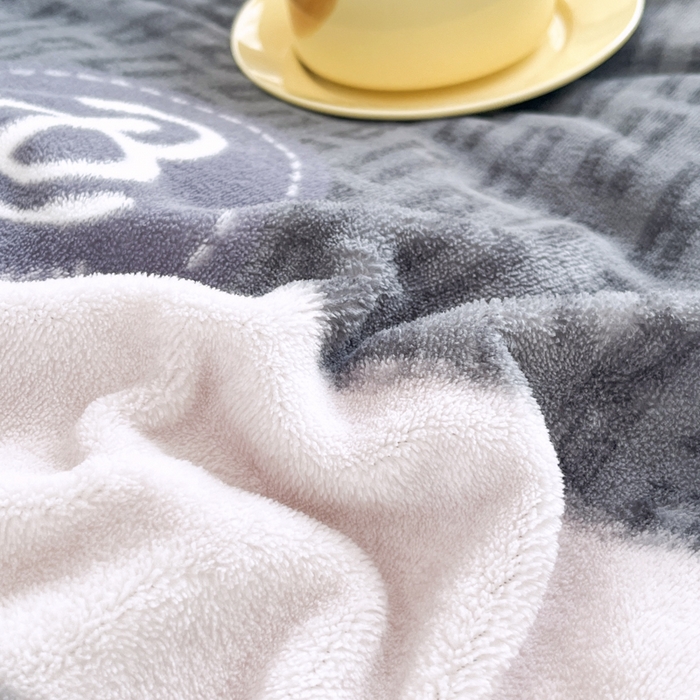 91家纺网 家纺一手货源 找家纺 青螺家纺 2024加厚高克重保暖爆款小清新牛奶绒印花双面绒单被套 马吉拉