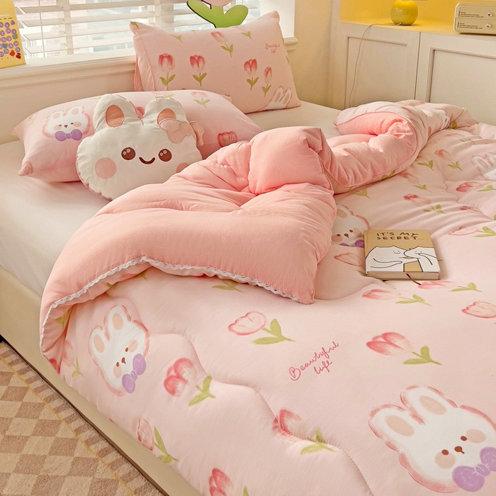 91家纺网 家纺一手货源 找家纺 2024新款A类水洗棉印花超柔保暖冬被 蓓蕾兔兔