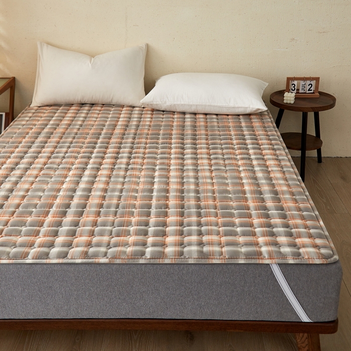 91家纺网 家纺一手货源 找家纺 祁恋婷 2024新款全棉水洗棉棉花床护垫 洛卡