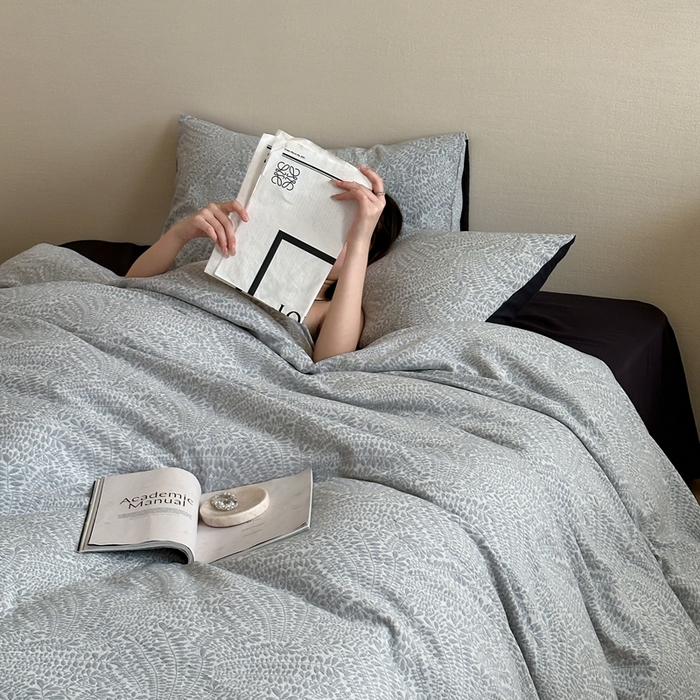 91家纺网 家纺一手货源 找家纺 梦享生活家居 2024新款全棉A类色织大提花四件套 提花叶语灰