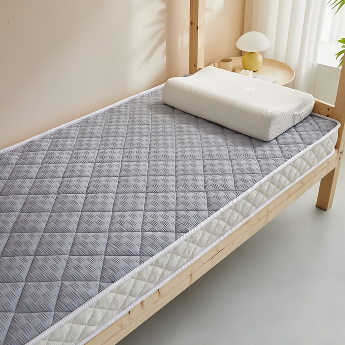 91家纺网 家纺一手货源 找家纺 （总）祁恋婷 2024新款乳胶椰棕学生床垫【床垫遮盖物】