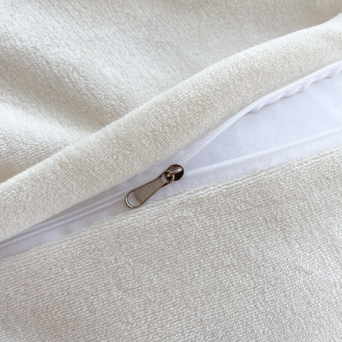 91家纺网 家纺一手货源 找家纺 2024秋冬新款时尚宽边立体剪花刺绣加厚牛奶绒四件套-赫莲娜系列 赫莲娜奶白