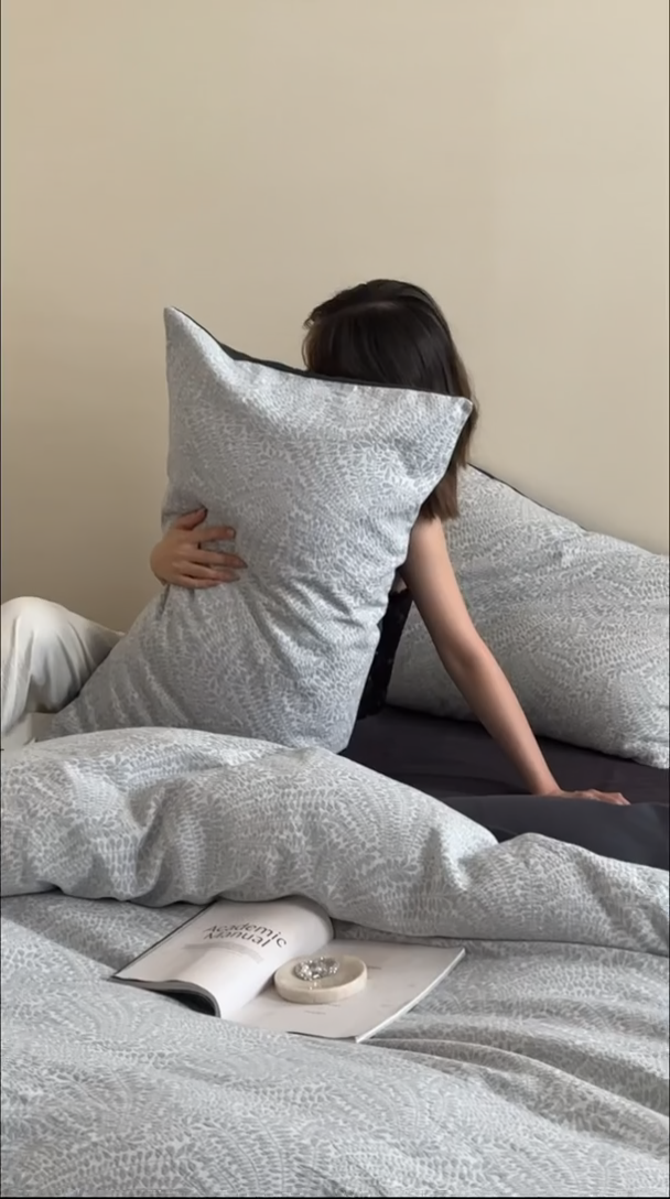 91家纺网 家纺一手货源 找家纺 梦享生活家居 2024新款全棉A类色织大提花四件套 提花叶语灰