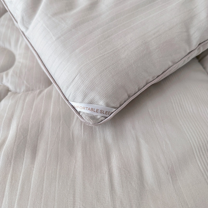 91家纺网 家纺一手货源 找家纺 2024新款澳洲水洗羊毛纯棉全棉提花羊毛被春秋被加厚冬被被子被芯-三明治款 灰色