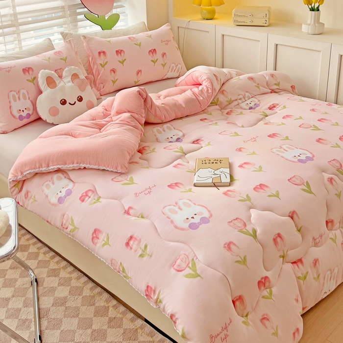 91家纺网 家纺一手货源 找家纺 2024新款A类水洗棉印花超柔保暖冬被 蓓蕾兔兔