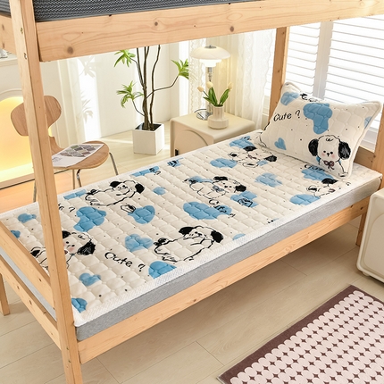 91家纺网 家纺一手货源 找家纺 （总）牵依 2025新款牛奶绒印花床垫学生床褥