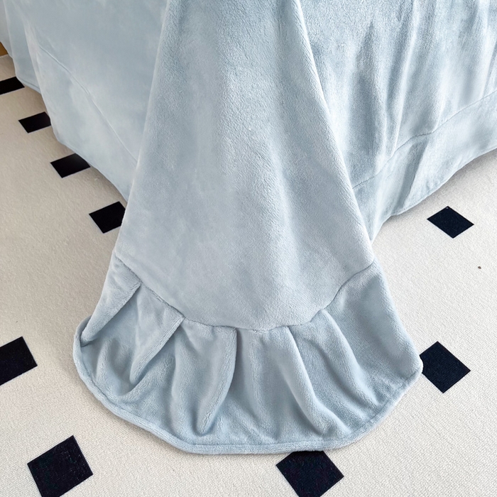 91家纺网 家纺一手货源 找家纺 （总）2024秋冬新款时尚宽边立体剪花刺绣加厚牛奶绒四件套-赫莲娜系列