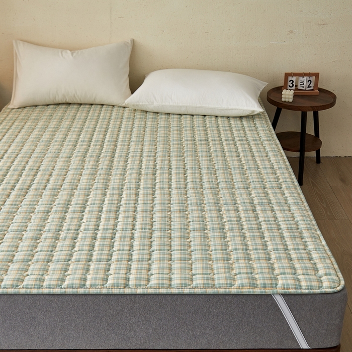 91家纺网 家纺一手货源 找家纺 祁恋婷 2024新款全棉水洗棉棉花床护垫 绿小格