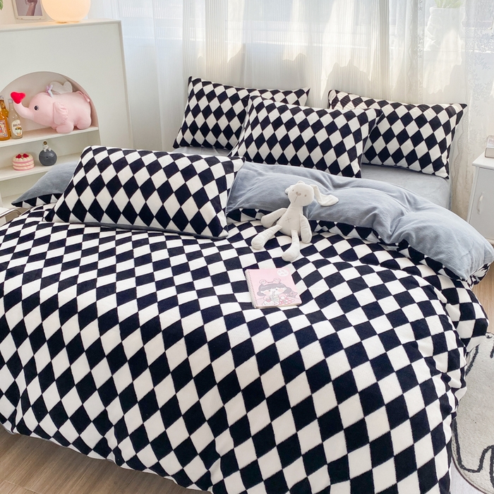 91家纺网 家纺一手货源 找家纺 西引力 2024新款加厚小清新牛奶绒四件套床单款床笠款单被套爆款 格子