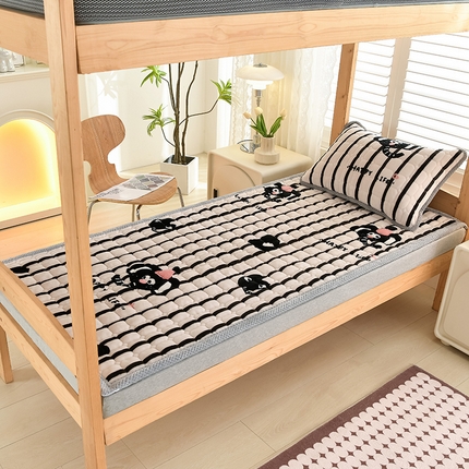 91家纺网 家纺一手货源 找家纺 （总）牵依 2025新款牛奶绒印花床垫学生床褥