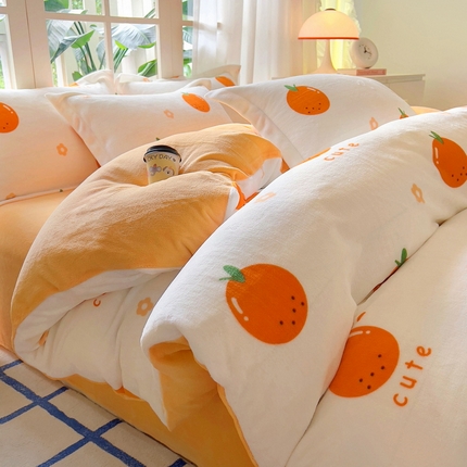 91家纺网 家纺一手货源 找家纺 （总）丝羽坊 2024新款加厚小清新牛奶绒印花四件套单被套床笠四件套-场景二