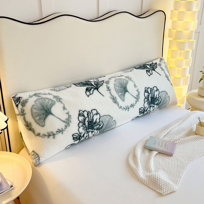 91家纺网 家纺一手货源 找家纺 梦舒羽 2025新款兔毛绒印花双人枕套牛奶绒加长枕芯套雪花绒枕头套陌上花开