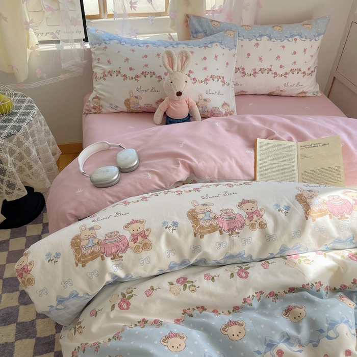 91家纺网 家纺一手货源 找家纺 六巷胡同 2024新款40支全棉纯棉INS洛丽塔卡通甜美少女心系列四件套 露西花园熊