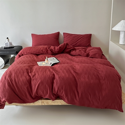 91家纺网 家纺一手货源 找家纺 山舍家居 2024新款菱形格全棉提花四件套 菱形格-安哥拉红