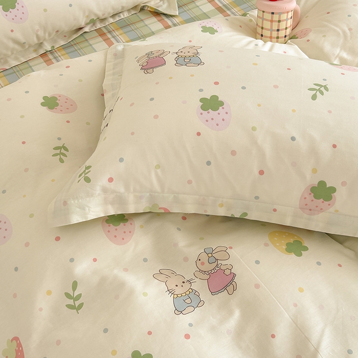 91家纺网 家纺一手货源 找家纺 绵庭家纺 2024新款全棉印花套件系列-洛丽塔 幸运草莓