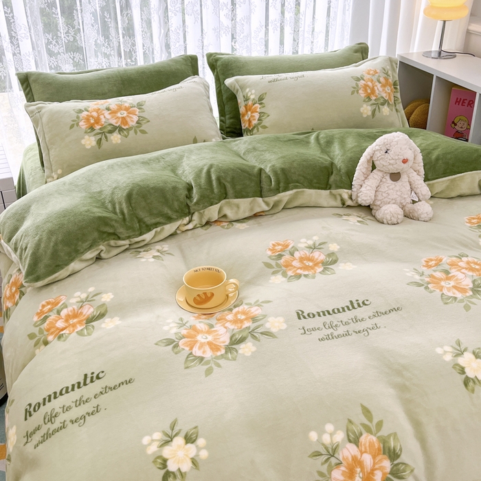 91家纺网 家纺一手货源 找家纺 青螺家纺 2024加厚高克重保暖爆款小清新牛奶绒印花双面绒单被套 清颜