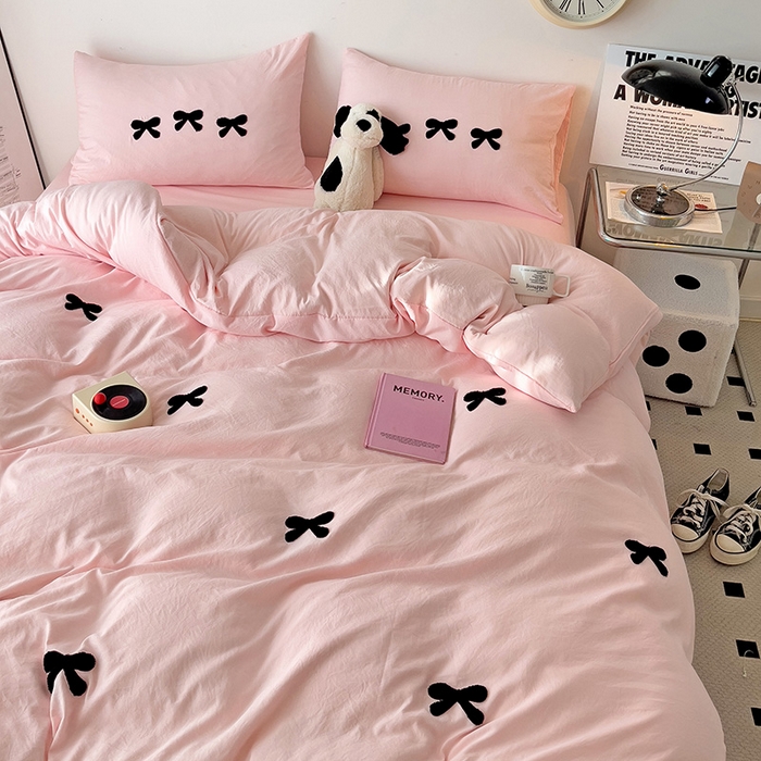 91家纺网 家纺一手货源 找家纺 森璐家纺 2024新款1水洗棉毛巾绣四件套蝴蝶结学生宿舍三件套（含买家秀） 蝴蝶结-粉色