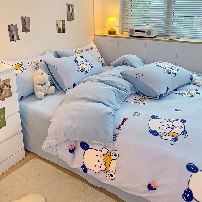 91家纺网 家纺一手货源 找家纺 西引力 2024新款加厚小清新牛奶绒四件套床单款床笠款单被套爆款 调皮狗蓝