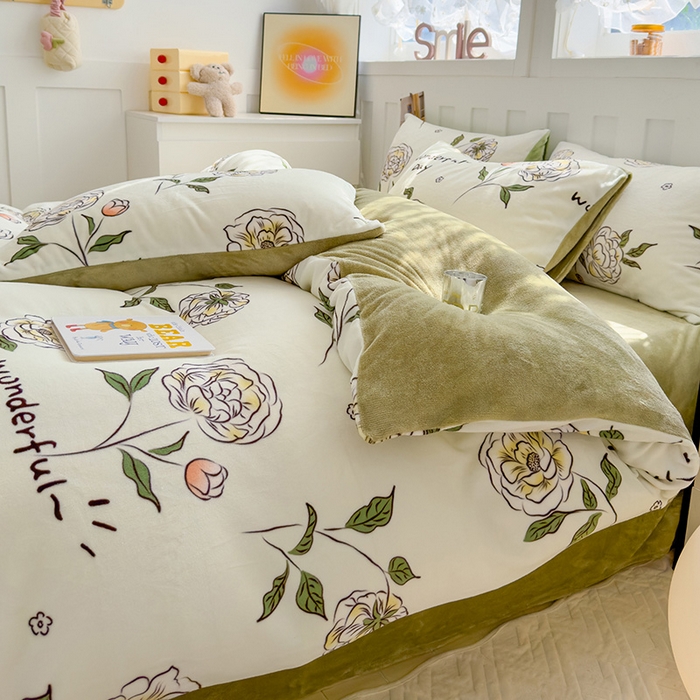 91家纺网 家纺一手货源 找家纺 枋梢家纺 2024新款加厚牛奶绒印花四件套 白色恋人