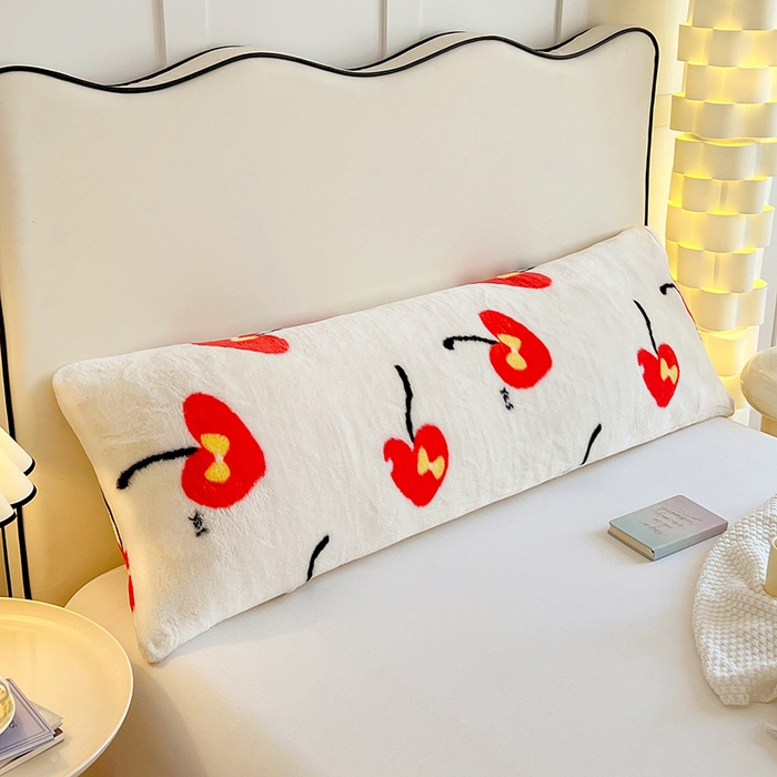 91家纺网 家纺一手货源 找家纺 梦舒羽 2025新款兔毛绒印花双人枕套牛奶绒加长枕芯套雪花绒枕头套一见倾心-红