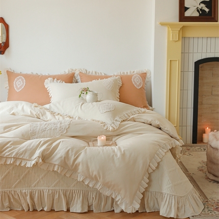 91家纺网 家纺一手货源 找家纺 菊上 2024新款复古法式蕾丝贴布款全棉双层纱床盖款四件套 太古白