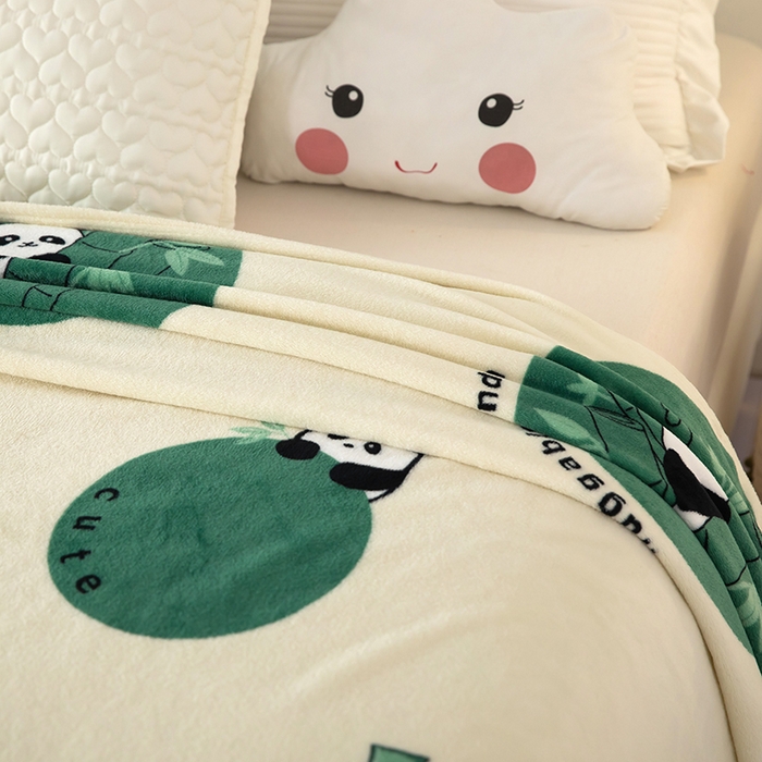 91家纺网 家纺一手货源 找家纺 侨鑫 2024新款法兰绒毛毯 熊猫宝宝