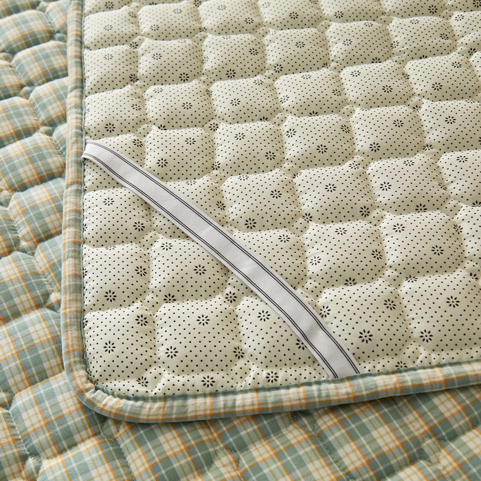 91家纺网 家纺一手货源 找家纺 祁恋婷 2024新款全棉水洗棉棉花床护垫 绿小格