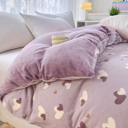 91家纺网 家纺一手货源 找家纺 青螺家纺 2024加厚高克重保暖爆款小清新牛奶绒印花双面绒单被套 美心紫