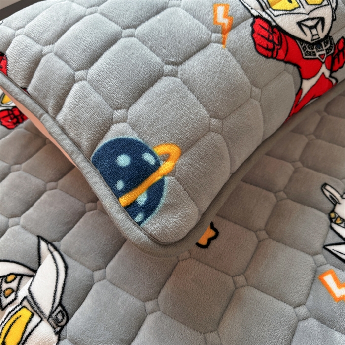 91家纺网 家纺一手货源 找家纺 迪梦思 2024新款正版授权卡通牛奶绒床垫床护垫 学生床垫床笠 奥特曼战士-床垫款