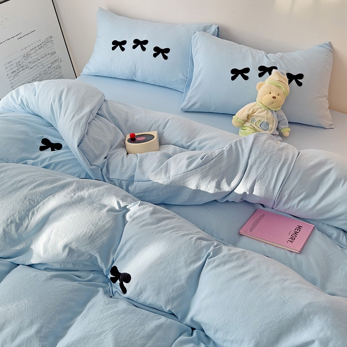 91家纺网 家纺一手货源 找家纺 森璐家纺 2024新款1水洗棉毛巾绣四件套蝴蝶结学生宿舍三件套（含买家秀） 蝴蝶结-蓝色