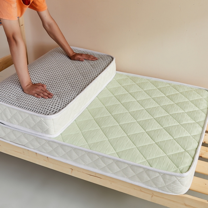 91家纺网 家纺一手货源 找家纺 祁恋婷 2024新款乳胶椰棕学生床垫【床垫遮盖物】 乳胶椰棕清新绿