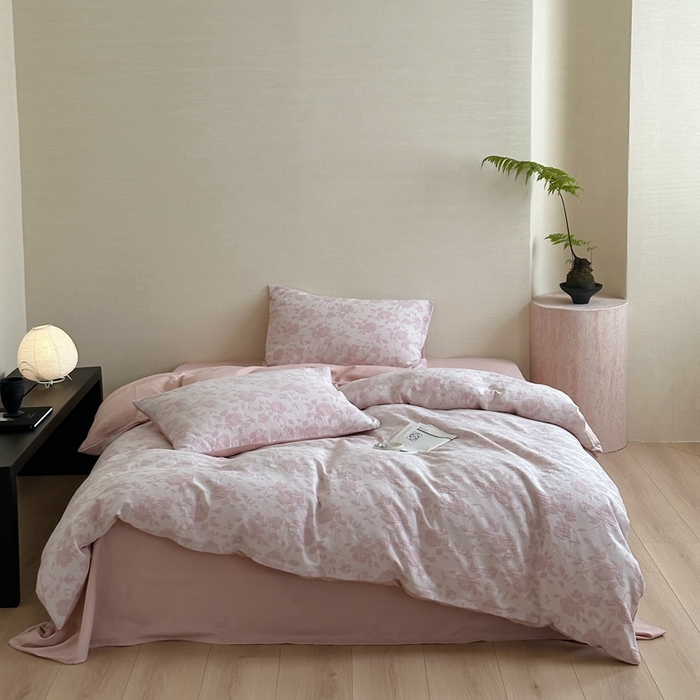 91家纺网 家纺一手货源 找家纺 梦享生活家居 2024新款全棉A类色织大提花四件套 提花粉黛