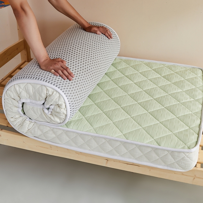 91家纺网 家纺一手货源 找家纺 祁恋婷 2024新款乳胶椰棕学生床垫【床垫遮盖物】 乳胶椰棕清新绿