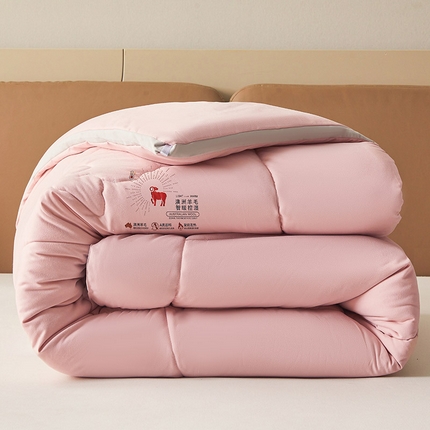 91家纺网 家纺一手货源 找家纺 （总）2024新款澳洲水洗羊毛柔肤绒羊毛被-三明治款 春秋被加厚保暖冬被被子被芯