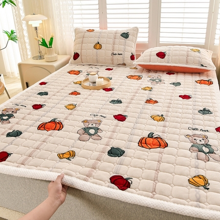 91家纺网 家纺一手货源 找家纺 （总）牵依 2025新款牛奶绒印花200g加厚夹棉保暖软床垫床褥子