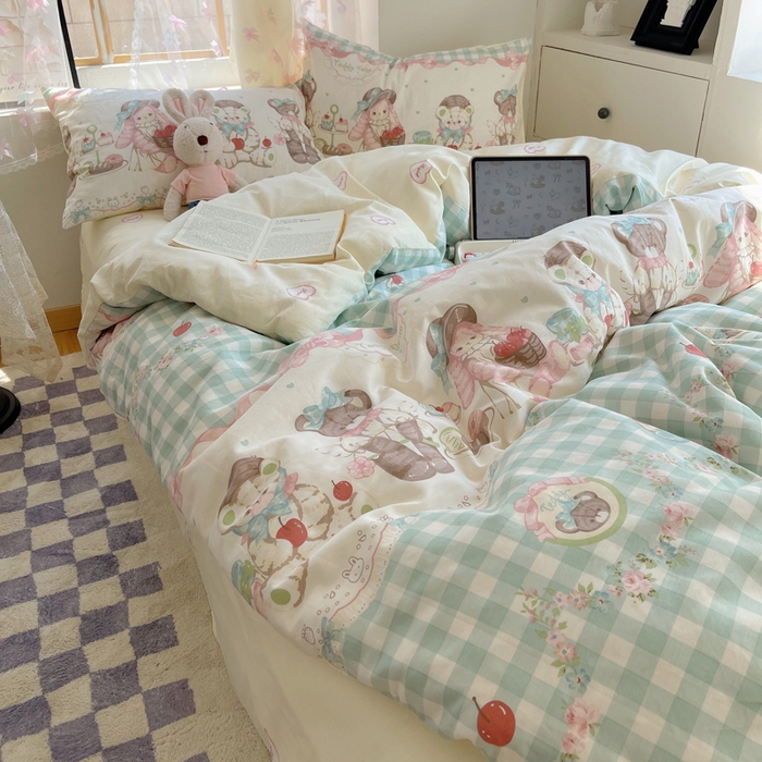 91家纺网 家纺一手货源 找家纺 六巷胡同 2024新款40支全棉纯棉INS洛丽塔卡通甜美少女心系列四件套 秘境樱桃熊