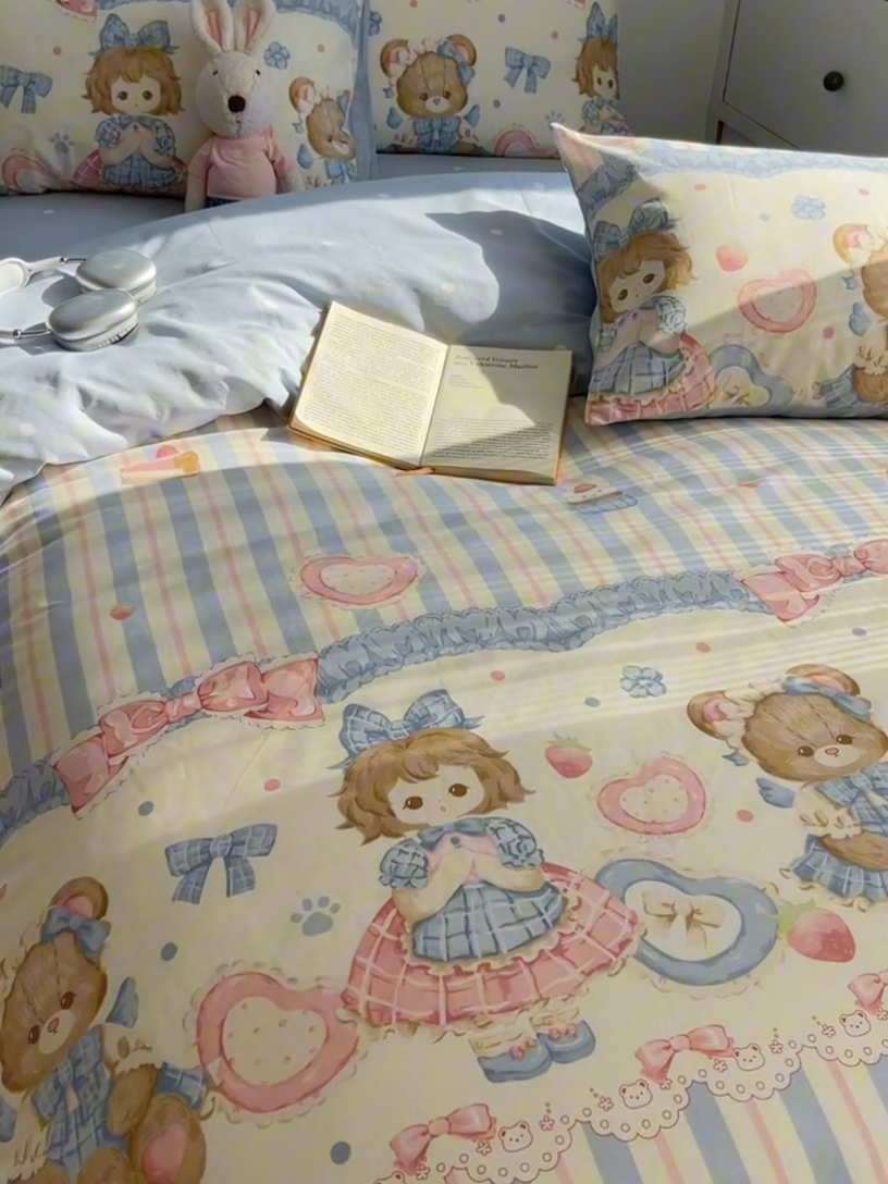 91家纺网 家纺一手货源 找家纺 六巷胡同 2024新款40支全棉纯棉INS洛丽塔卡通甜美少女心系列四件套 甜心公主熊