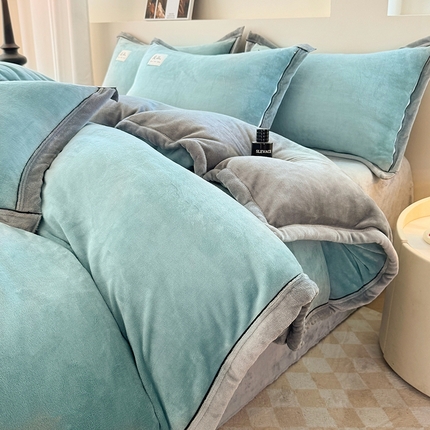 91家纺网 家纺一手货源 找家纺 喜梦缘 2025新款高克重牛奶绒双拼四件套 双拼色-宾利蓝+高级灰