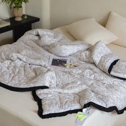 91家纺网 家纺一手货源 找家纺 （总）U被家纺 2025新款法式针织棉四季被