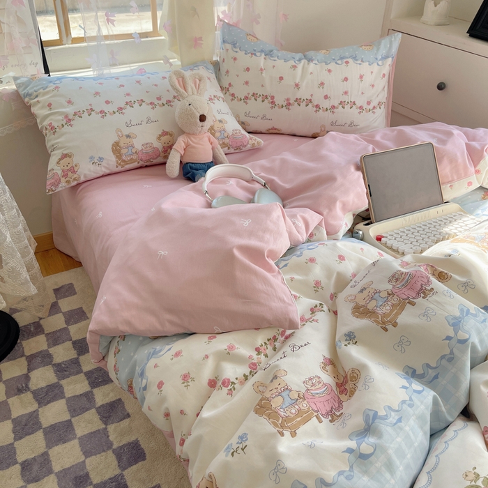 91家纺网 家纺一手货源 找家纺 六巷胡同 2024新款40支全棉纯棉INS洛丽塔卡通甜美少女心系列四件套 露西花园熊