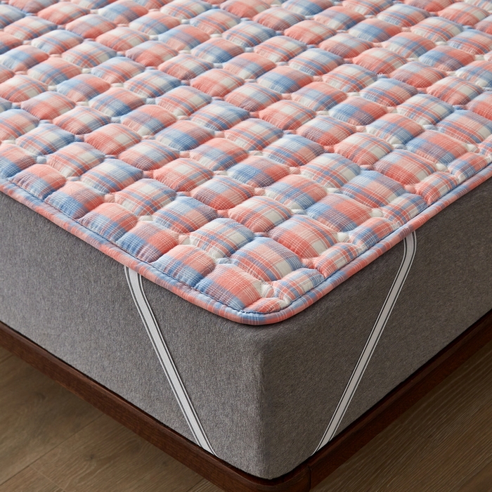 91家纺网 家纺一手货源 找家纺 祁恋婷 2024新款全棉水洗棉棉花床护垫 冰淇淋