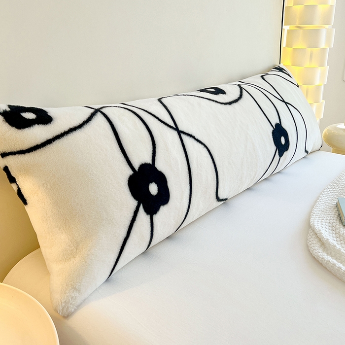 91家纺网 家纺一手货源 找家纺 梦舒羽 2025新款兔毛绒印花双人枕套牛奶绒加长枕芯套雪花绒枕头套绘梦花朵-黑