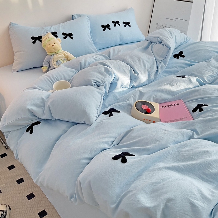 91家纺网 家纺一手货源 找家纺 森璐家纺 2024新款1水洗棉毛巾绣四件套蝴蝶结学生宿舍三件套（含买家秀） 蝴蝶结-蓝色