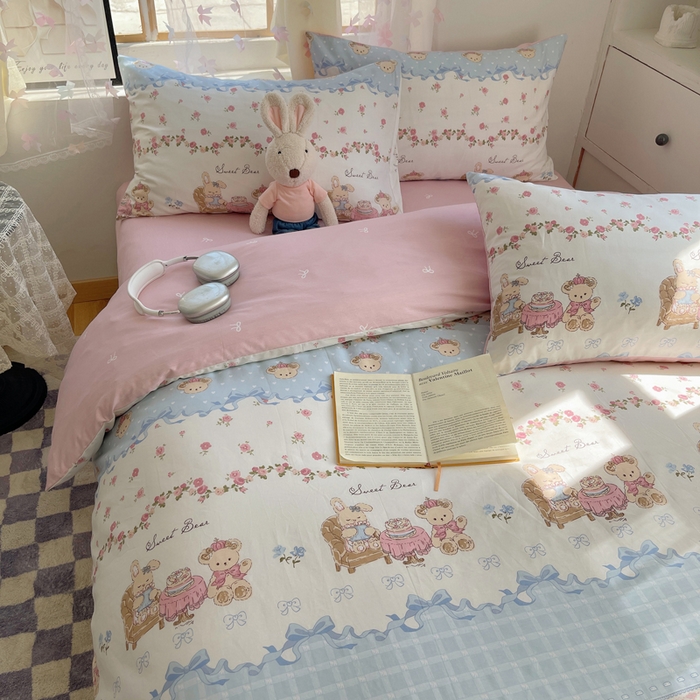 91家纺网 家纺一手货源 找家纺 六巷胡同 2024新款40支全棉纯棉INS洛丽塔卡通甜美少女心系列四件套 露西花园熊