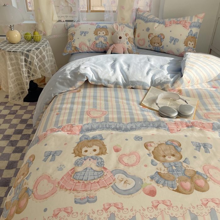 91家纺网 家纺一手货源 找家纺 六巷胡同 2024新款40支全棉纯棉INS洛丽塔卡通甜美少女心系列四件套 甜心公主熊