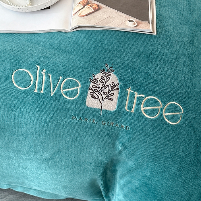 91家纺网 家纺一手货源 找家纺 橘姿家纺 2024新款高克重九斤牛奶绒绣花四件套 相伴-绿